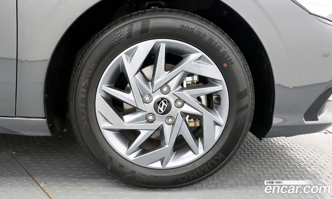 Hyundai Avante 2024 1.6 гидро, фото 7