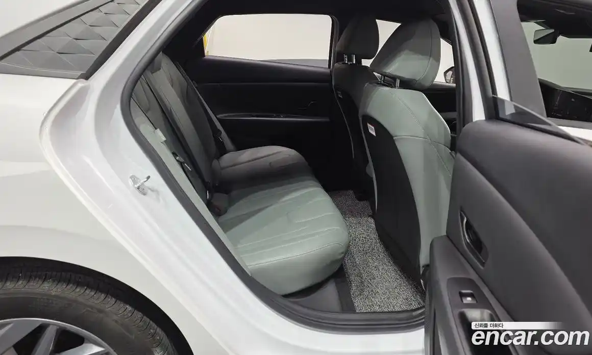 Hyundai Avante 2023 1.6 гидро, фото 12