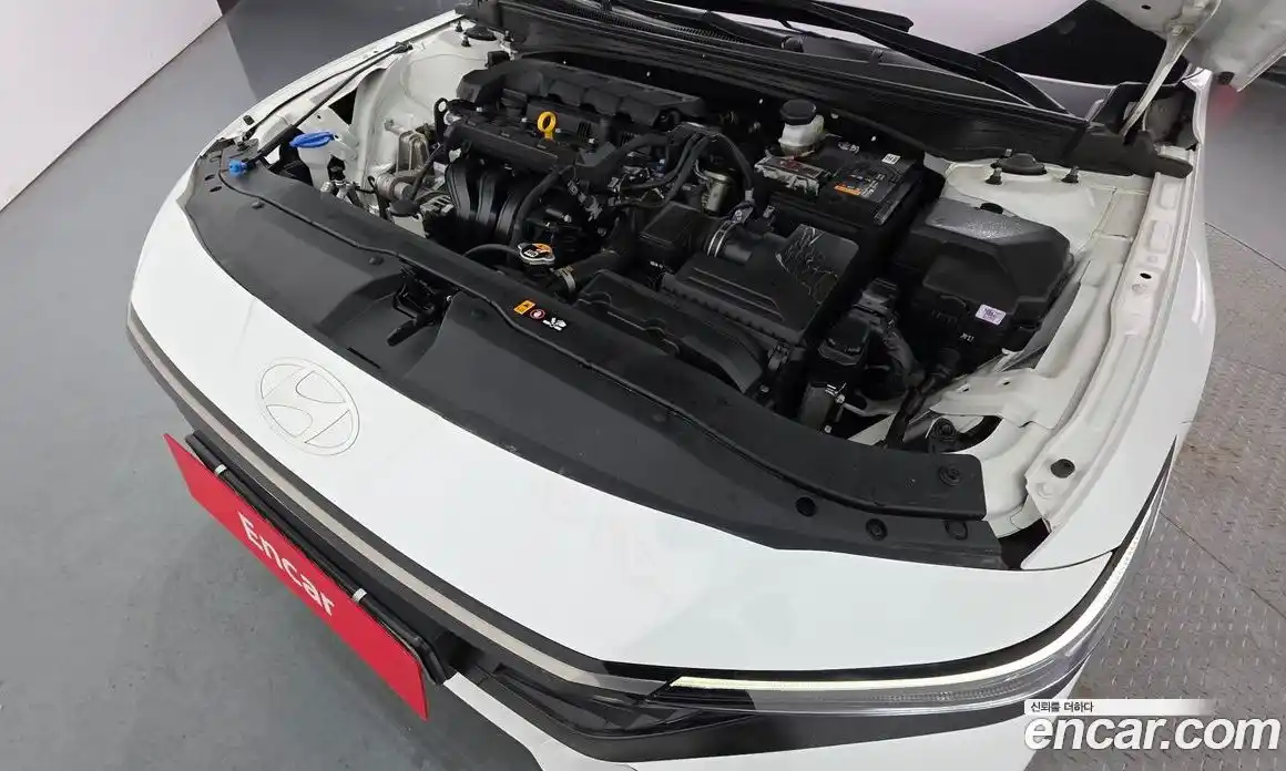 Hyundai Avante 2023 1.6 гидро, фото 6