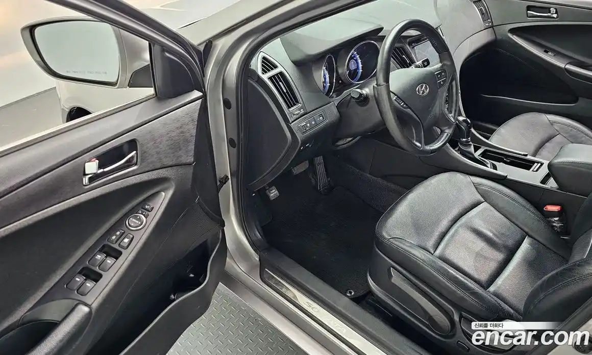 Hyundai Sonata 2012 2.0 гидро, фото 13