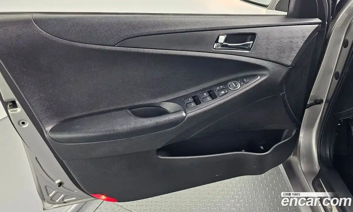 Hyundai Sonata 2012 2.0 гидро, фото 14
