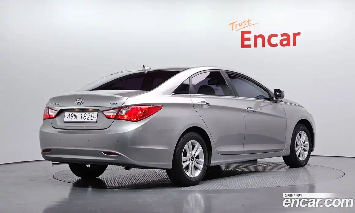 Hyundai Sonata 2012 2.0 гидро, фото 2