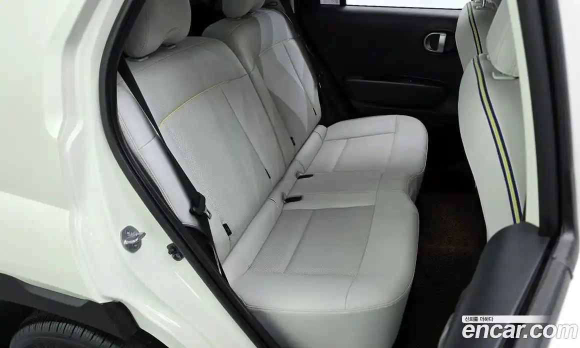 Hyundai Casper 2023 1.0 гидро, фото 17