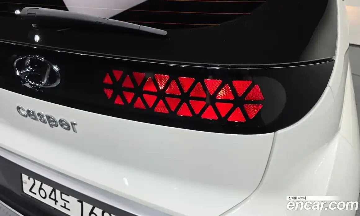 Hyundai Casper 2023 1.0 гидро, фото 9