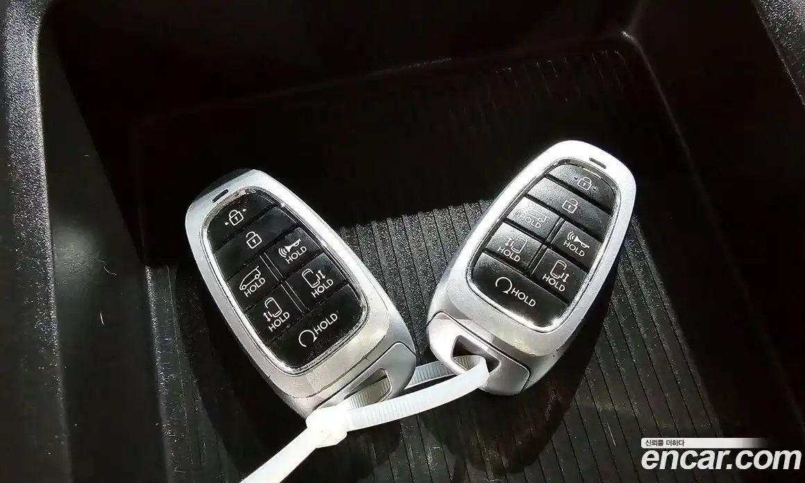 Hyundai Staria 2023 2.2 гидро, фото 26