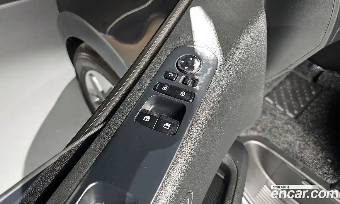 Hyundai Staria 2023 2.2 гидро, фото 29