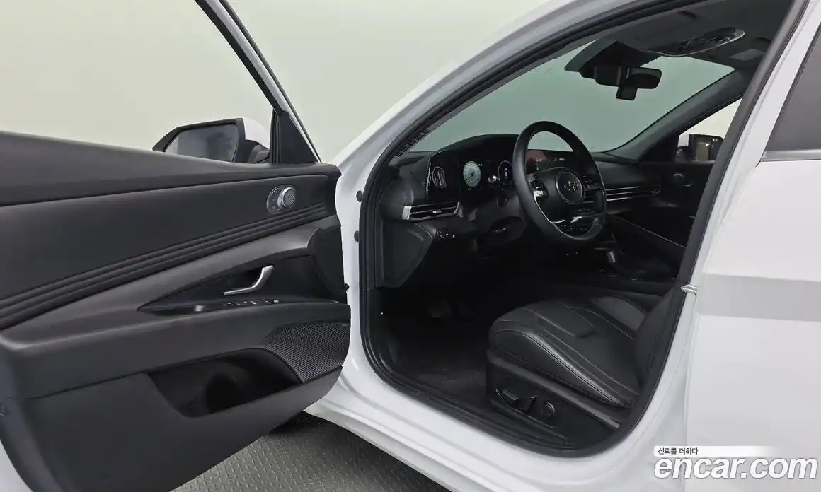 Hyundai Avante 2023 1.6 гидро, фото 13