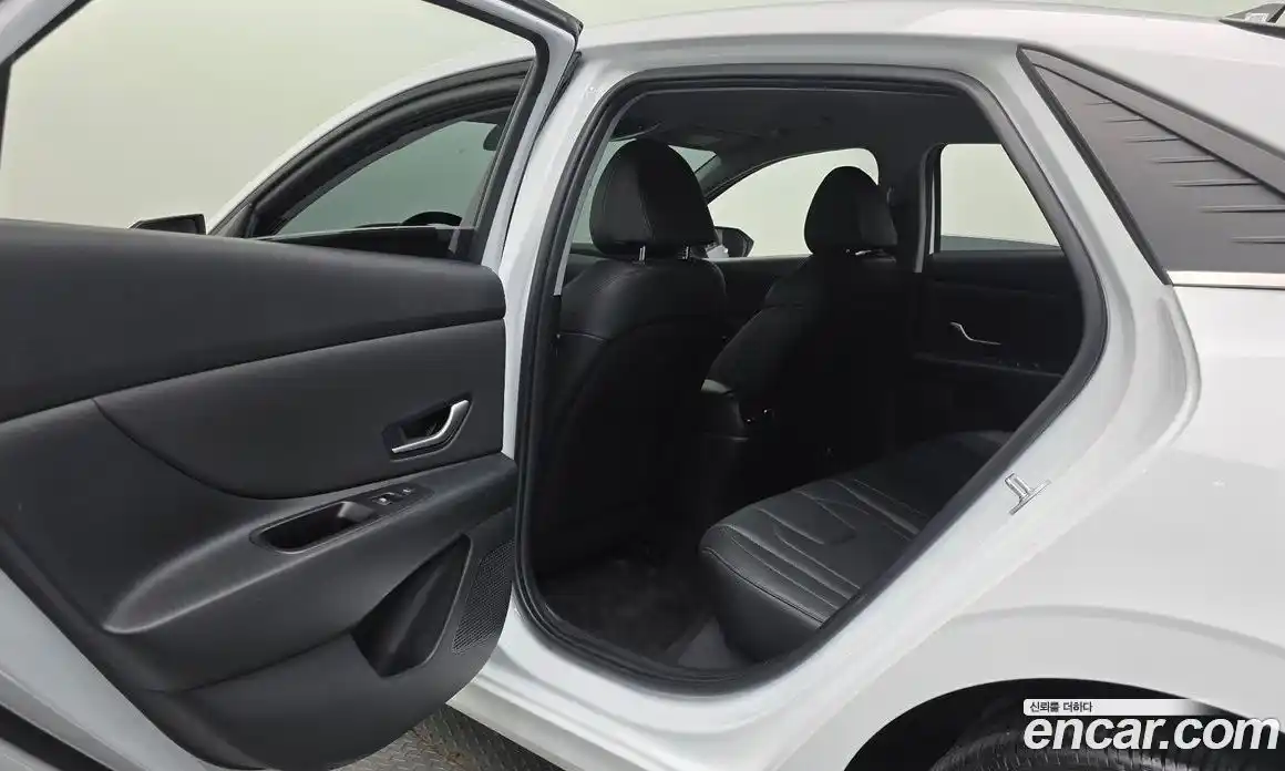 Hyundai Avante 2023 1.6 гидро, фото 22