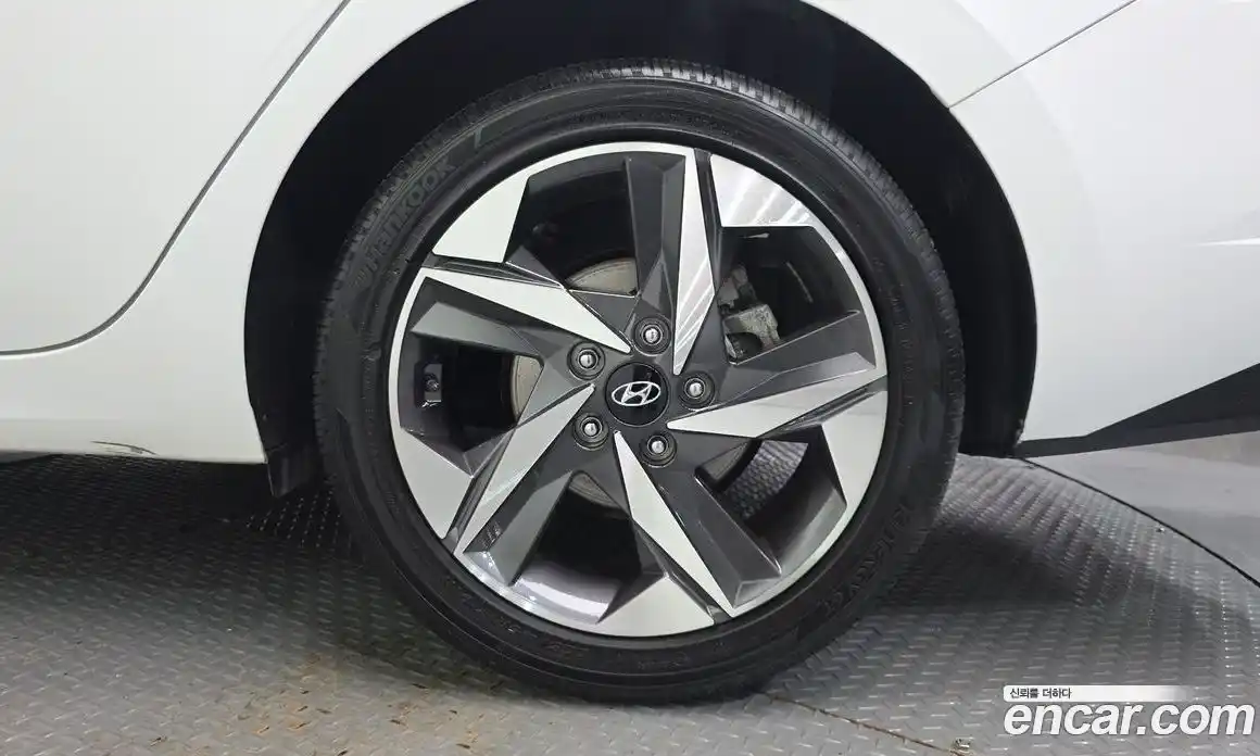 Hyundai Avante 2023 1.6 гидро, фото 7