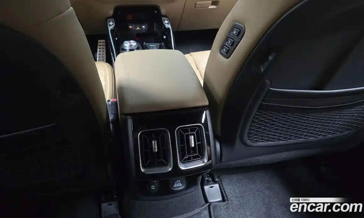 Kia Sorento 2024 1.6 автомат (гидро), фото 36