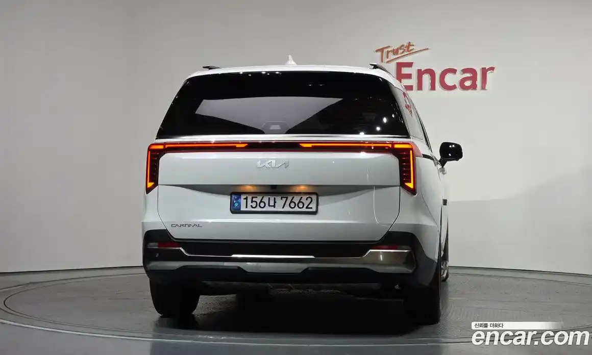 Kia Carnival 2024 3.5 автомат (гидро), фото 3