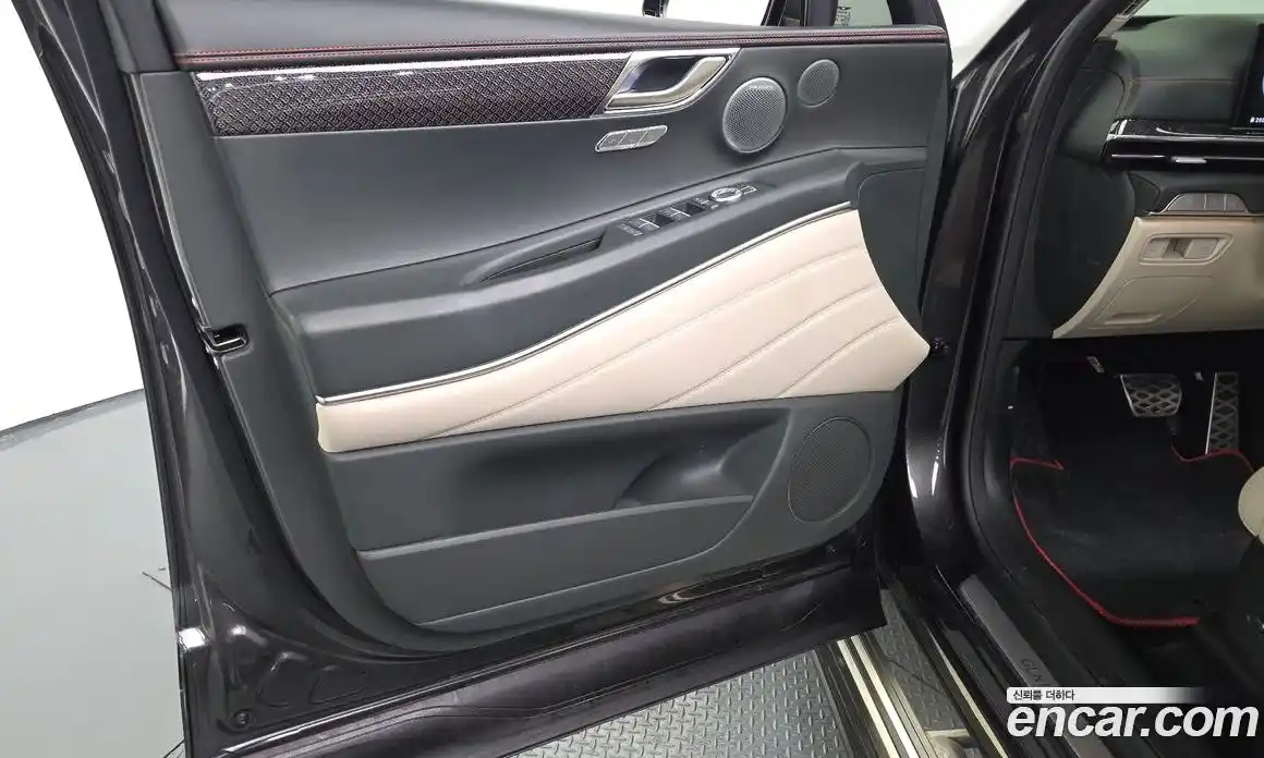 Genesis GV80 2024 3.5 гидро, фото 14