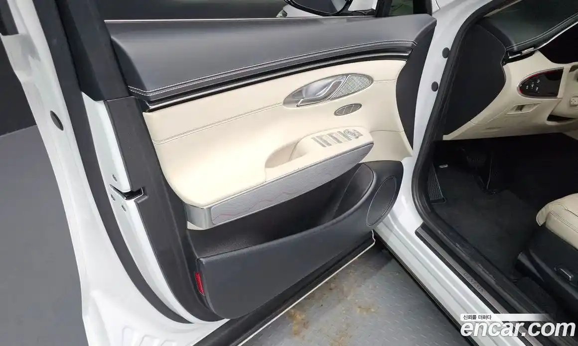 Genesis GV70 2021 2.5 гидро, фото 14