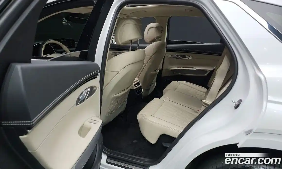 Genesis GV70 2021 2.5 гидро, фото 25