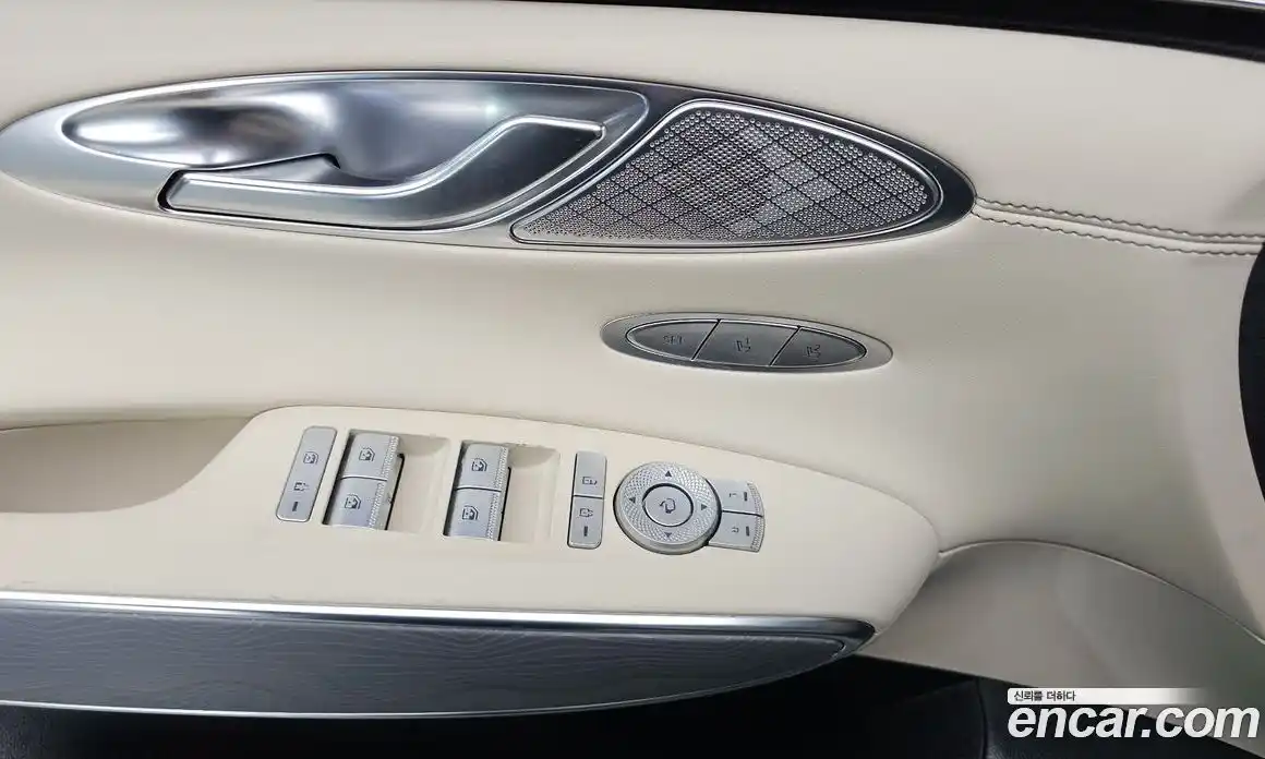 Genesis GV70 2021 2.5 гидро, фото 27