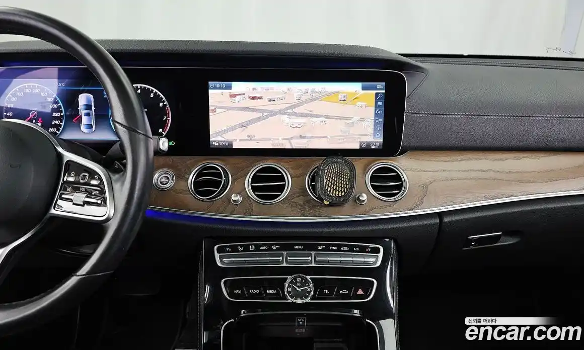 Mercedes-Benz E-Class 2019 2.0 гидро, фото 20