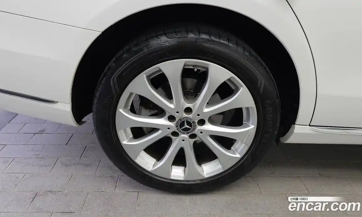 Mercedes-Benz E-Class 2019 2.0 гидро, фото 5