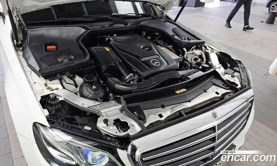 Mercedes-Benz E-Class 2019 2.0 гидро, фото 6