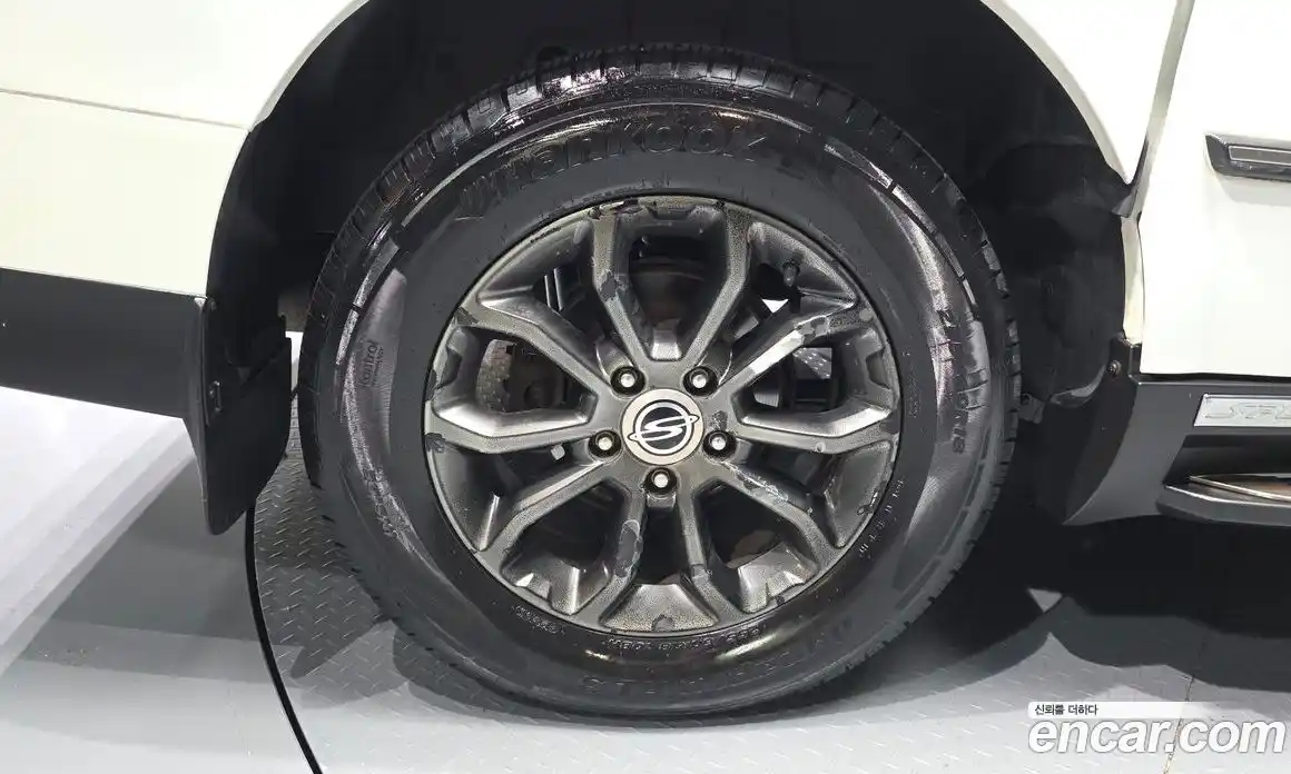 SsangYong Korando 2015 2.0 автомат (гидро), фото 5