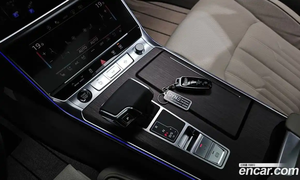 Audi A6 2025 2.0 автомат (гидро), фото 11