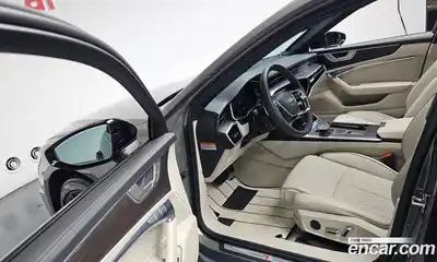 Audi A6 2025 2.0 автомат (гидро), миниатюра 12