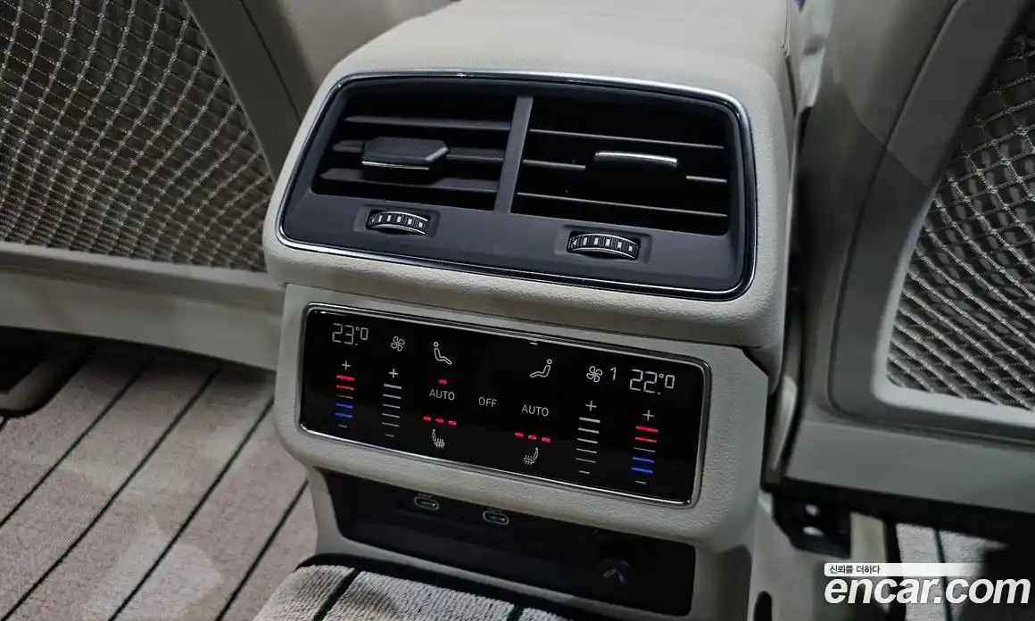 Audi A6 2025 2.0 автомат (гидро), фото 24
