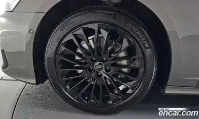 Audi A6 2025 2.0 автомат (гидро), миниатюра 6