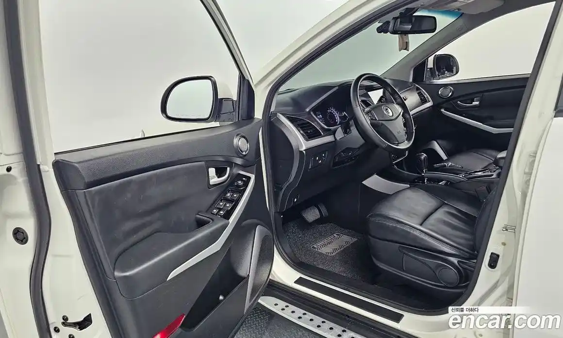 SsangYong Korando 2016 2.2 автомат (гидро), фото 13