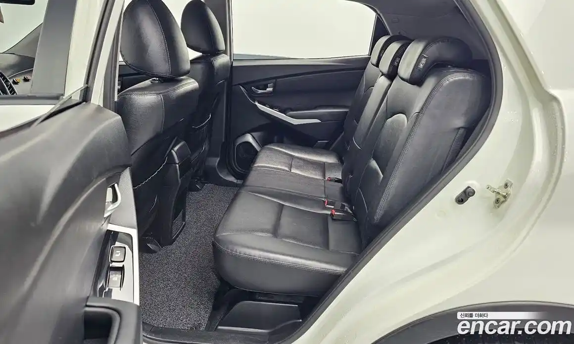 SsangYong Korando 2016 2.2 автомат (гидро), фото 17