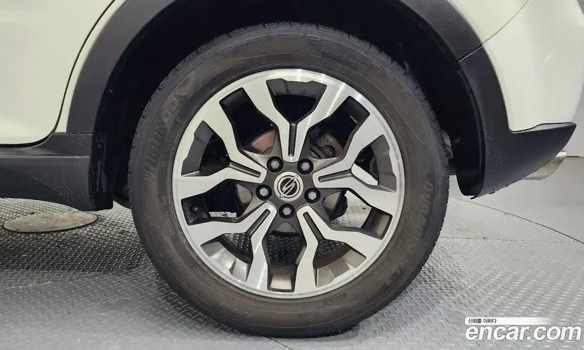 SsangYong Korando 2016 2.2 автомат (гидро), фото 7