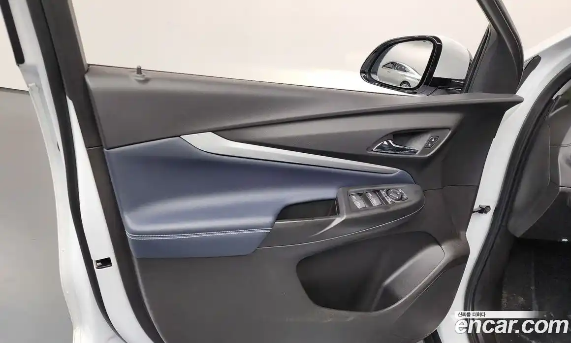 Chevrolet 볼트 EUV 2023 0.2 автомат (гидро), фото 13