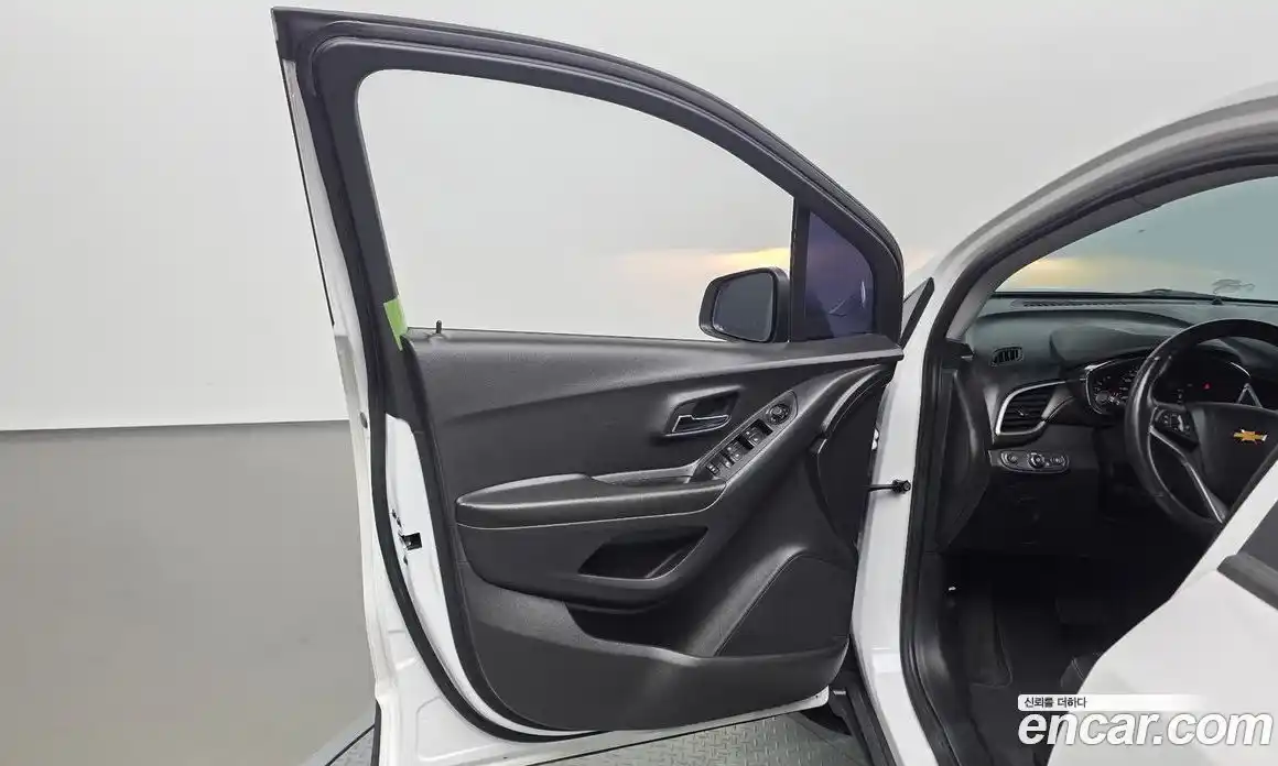 Chevrolet Trax 2022 1.4 гидро, фото 14