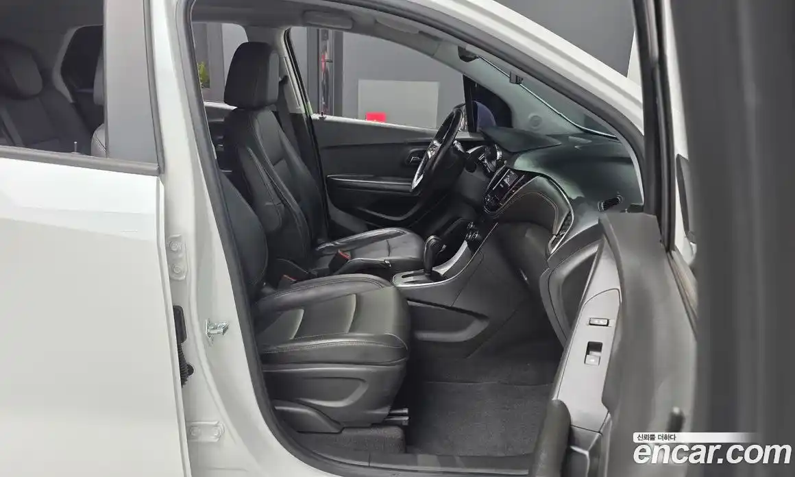 Chevrolet Trax 2022 1.4 гидро, фото 17