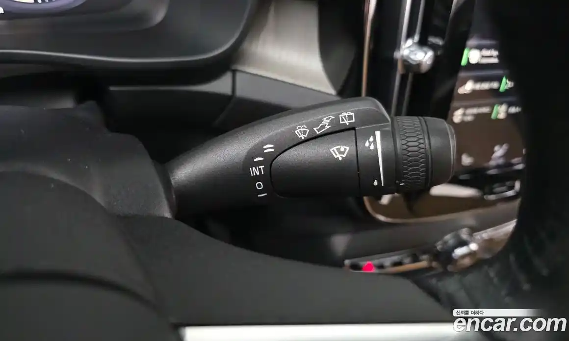 Volvo XC40 2021 2.0 автомат (гидро), фото 29