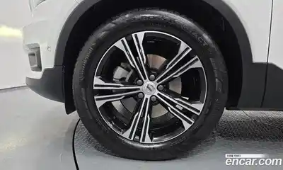 Volvo XC40 2021 2.0 автомат (гидро), миниатюра 5