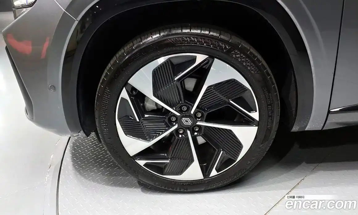 Renault Grand Koleos 2025 1.5 гидро, фото 5