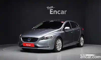 Volvo V40, 2014, 62 434 км