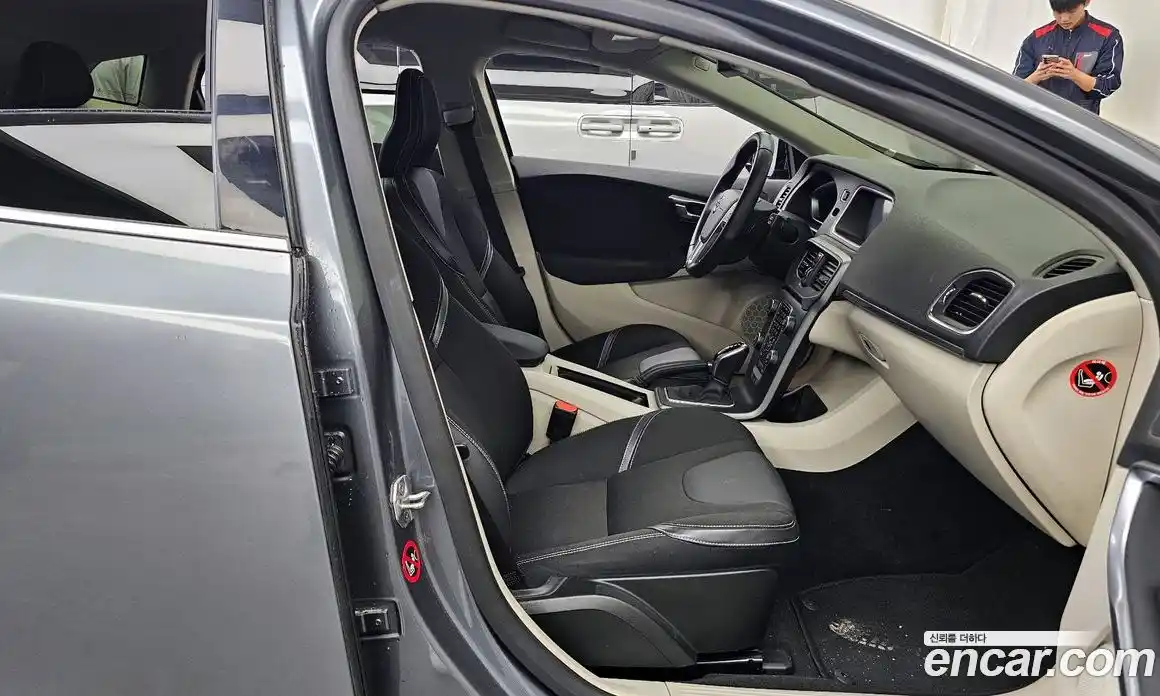 Volvo V40 2014 1.6 автомат (гидро), фото 11
