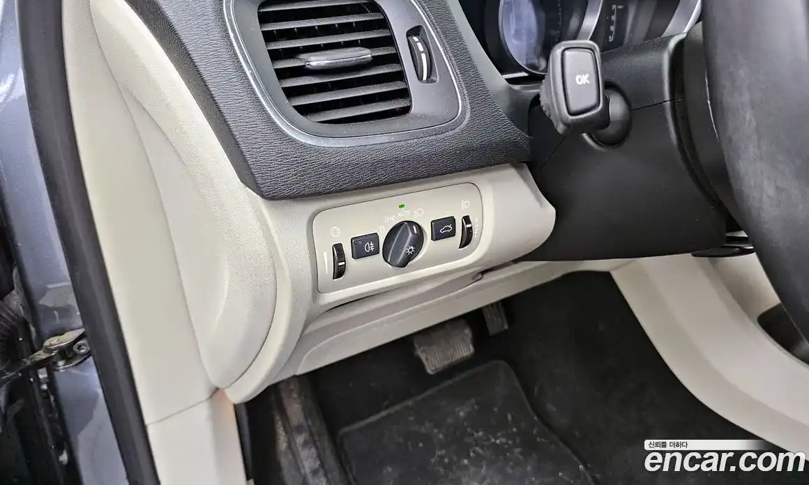 Volvo V40 2014 1.6 автомат (гидро), фото 16