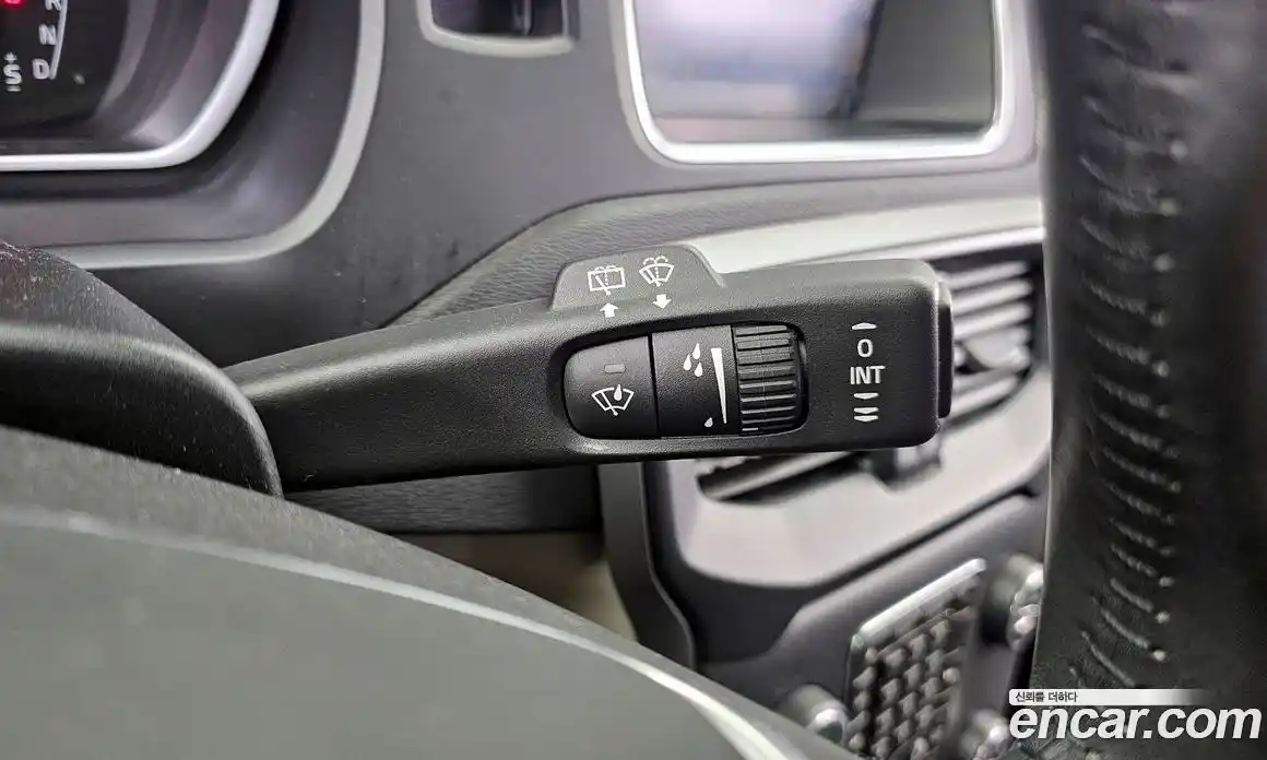 Volvo V40 2014 1.6 автомат (гидро), фото 17