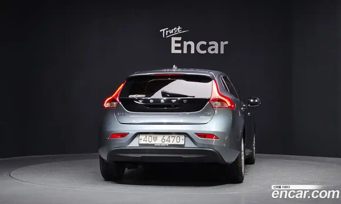 Volvo V40 2014 1.6 автомат (гидро), фото 4
