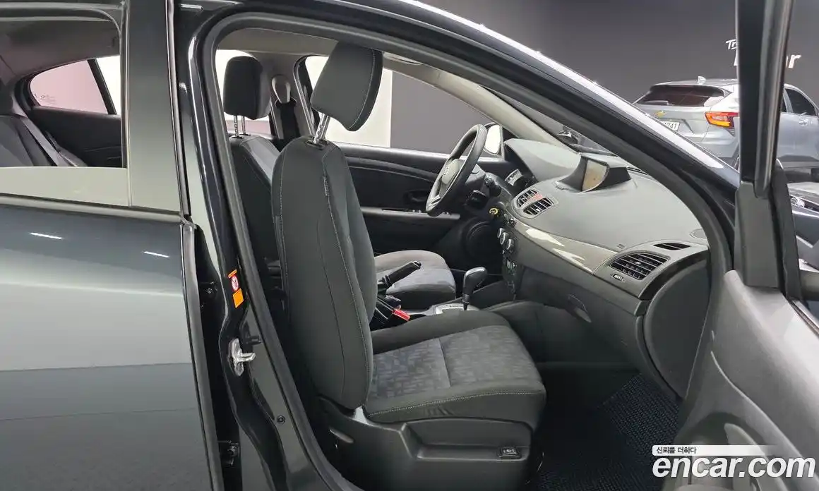 Renault SM3 2014 1.6 гидро, фото 12