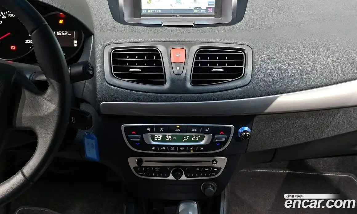 Renault SM3 2009 1.6 гидро, фото 19