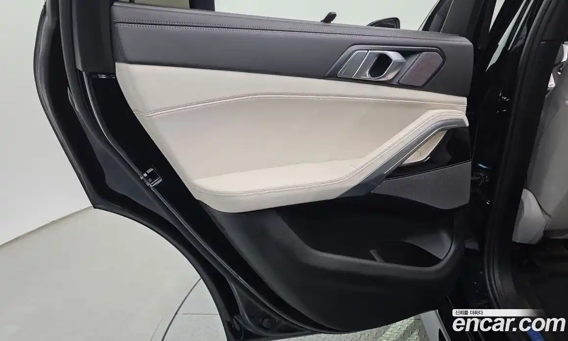 BMW X6 2025 3.0 автомат (гидро), фото 15