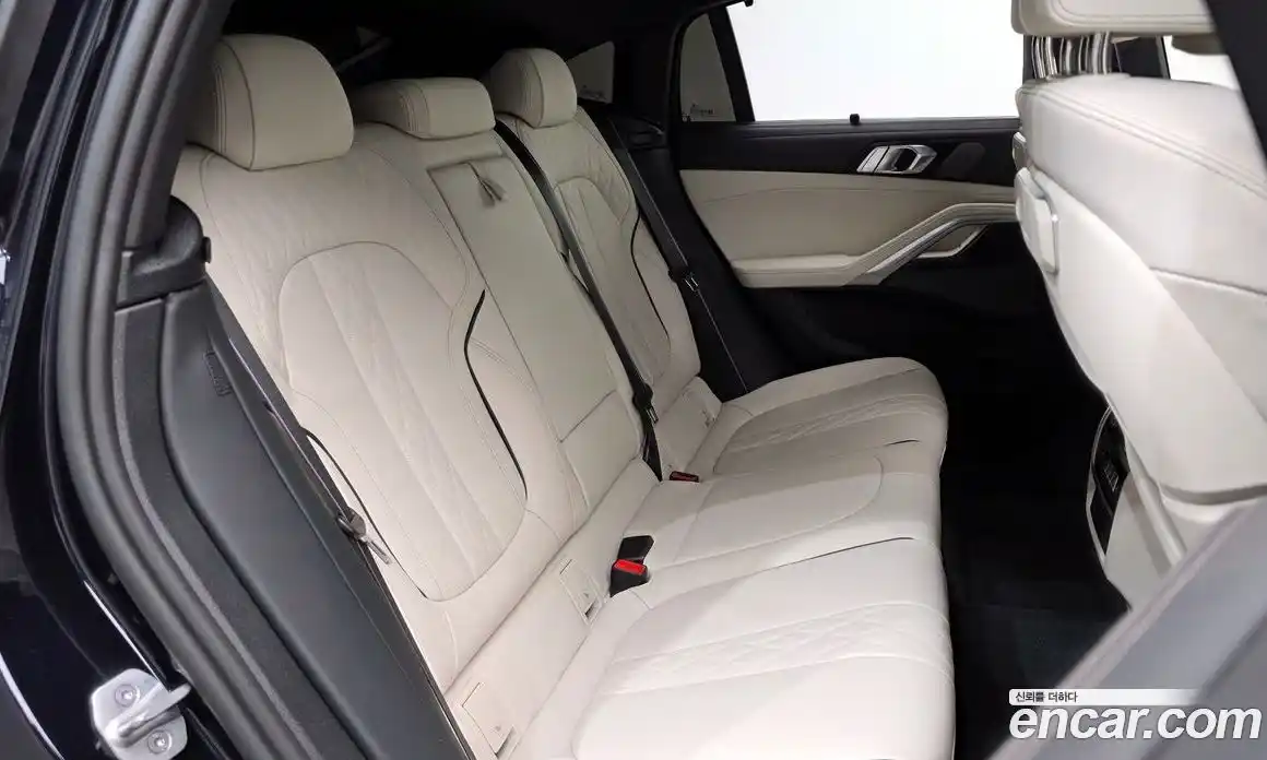 BMW X6 2025 3.0 автомат (гидро), фото 17