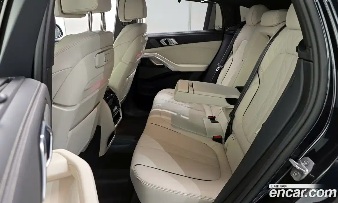 BMW X6 2025 3.0 автомат (гидро), фото 18