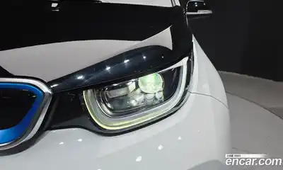 BMW i3 2018 автомат (гидро), миниатюра 8
