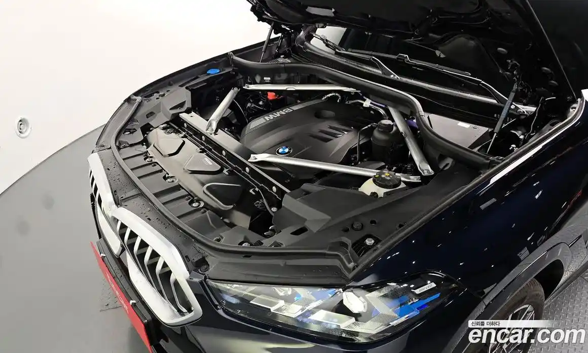 BMW X6 2024 3.0 автомат (гидро), фото 6
