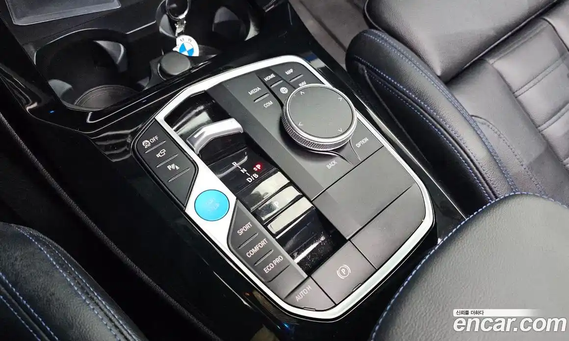 BMW iX3 2024 1.0 автомат (гидро), фото 9