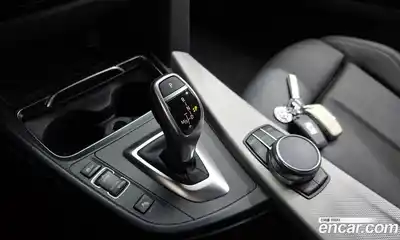 BMW 3-Series 2018 2.0 гидро, миниатюра 12
